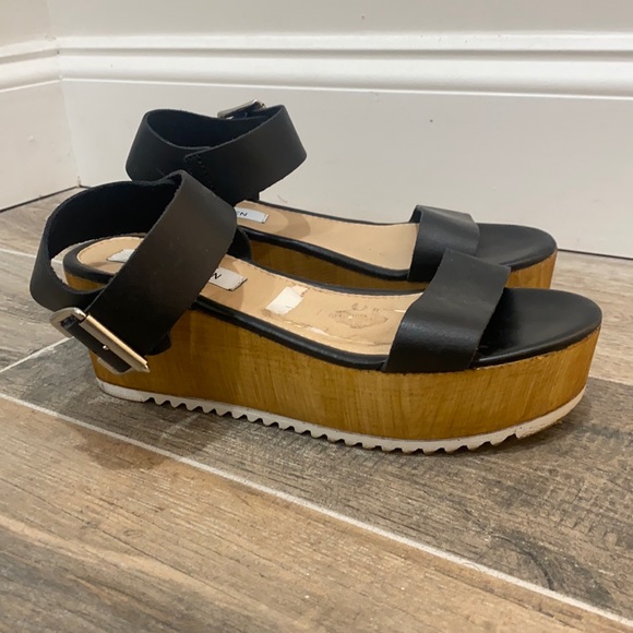 Steve Madden Shoes - Steve Madden Wood Platform Sandals 7.5